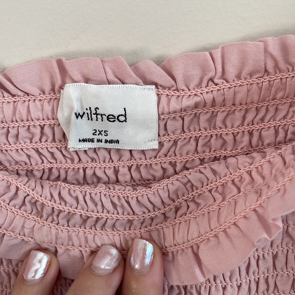 Aritzia lace top NWOT - Picture 3 of 3